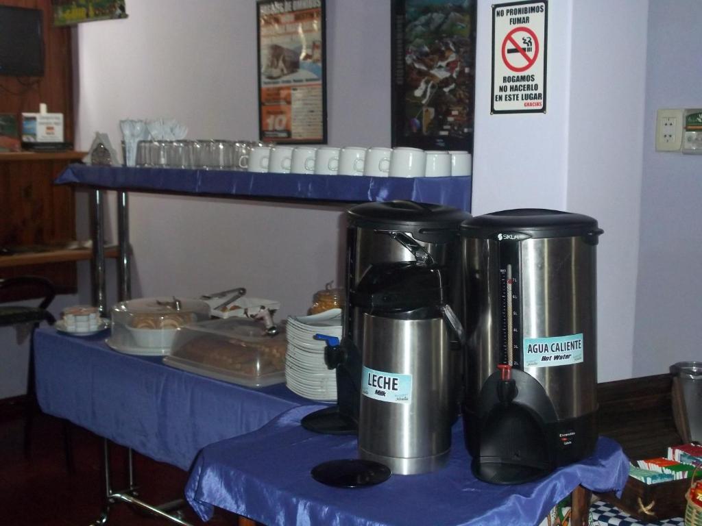 Residencial Noelia Hostel 푸에르토이과수 외부 사진
