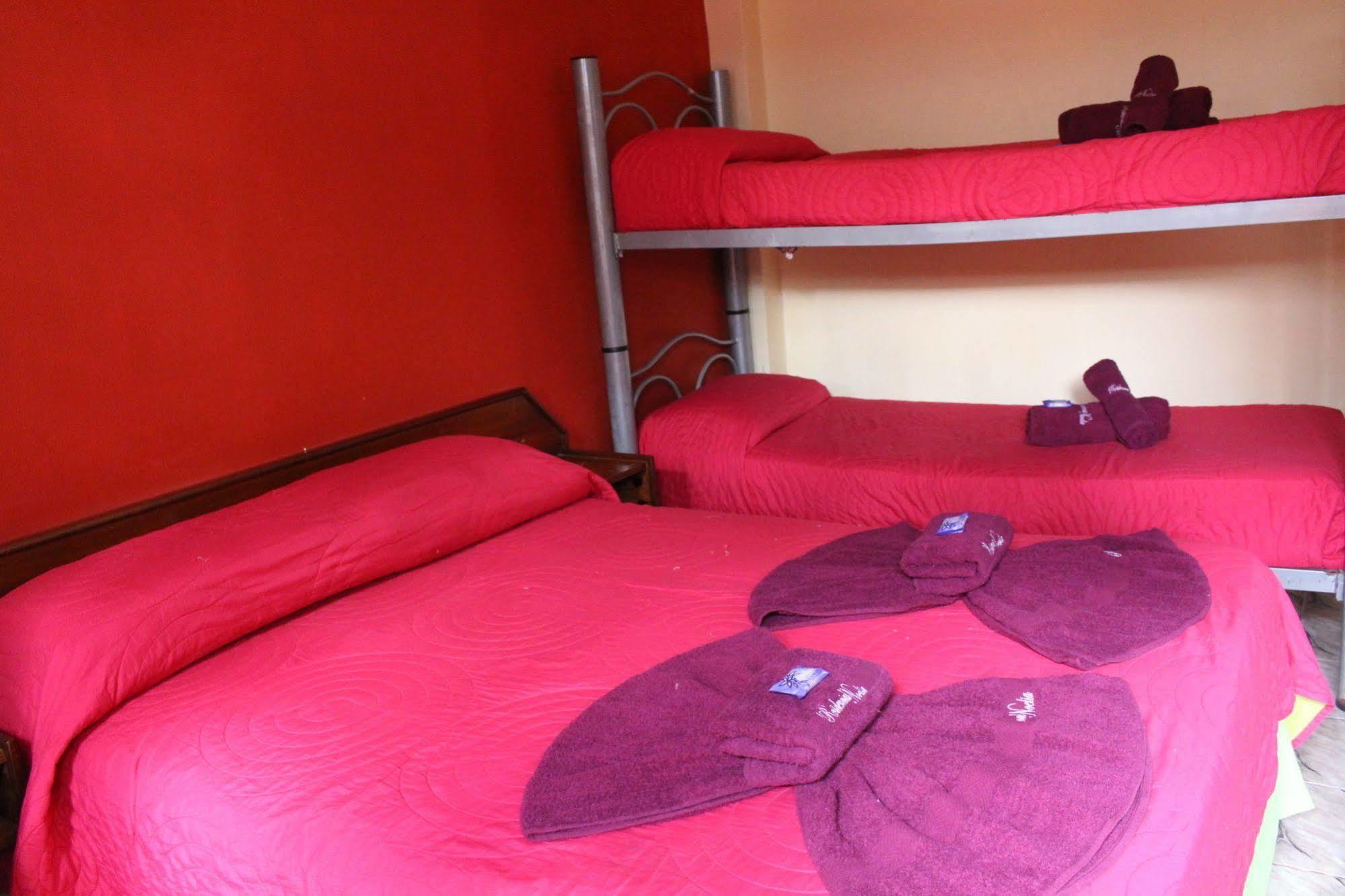 Residencial Noelia Hostel 푸에르토이과수 외부 사진