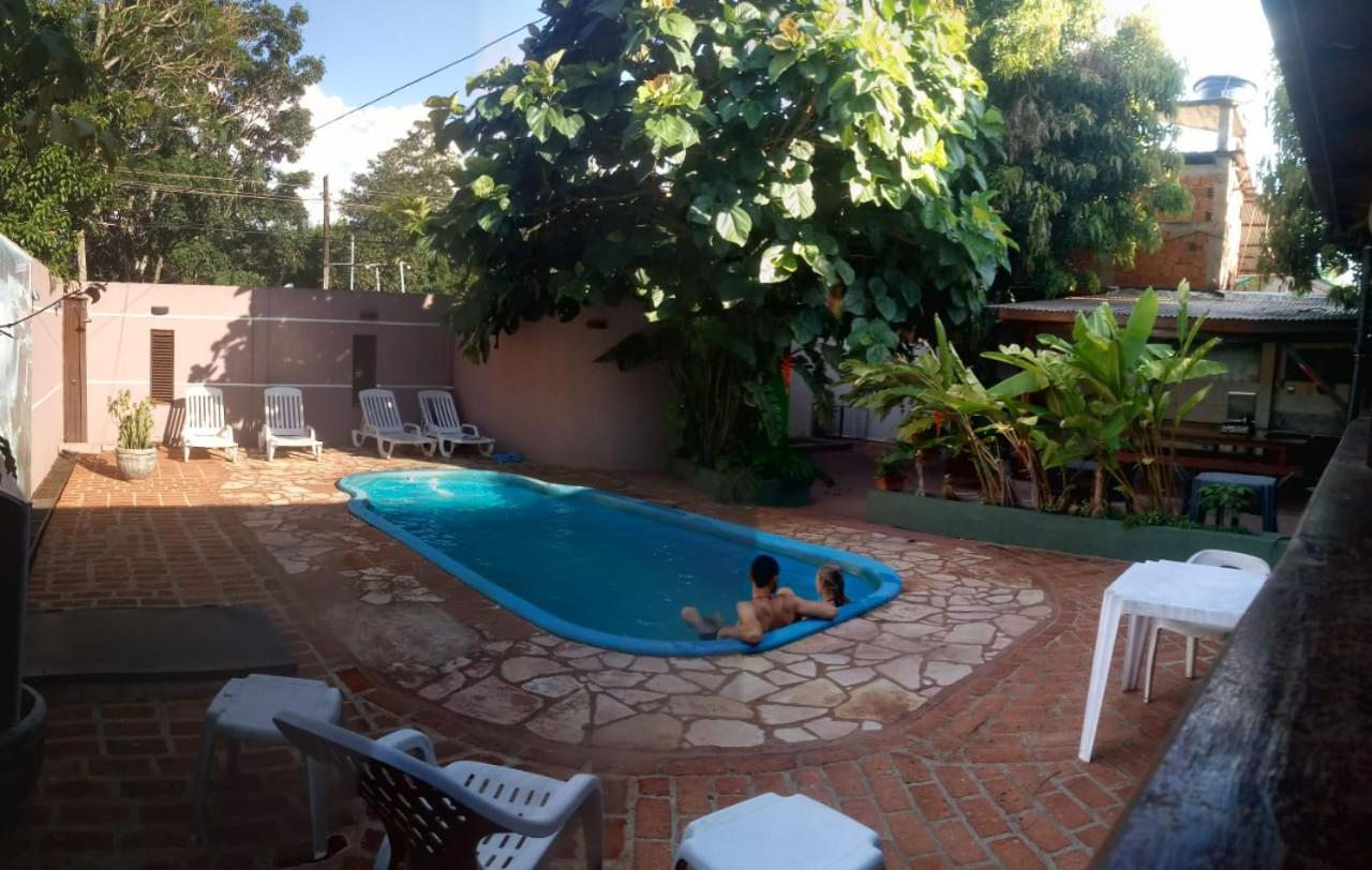 Residencial Noelia Hostel 푸에르토이과수 외부 사진