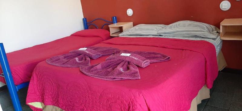 Residencial Noelia Hostel 푸에르토이과수 외부 사진