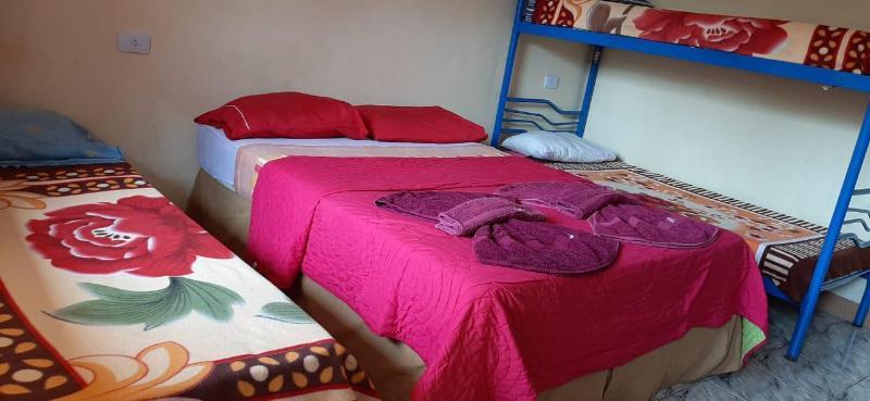 Residencial Noelia Hostel 푸에르토이과수 외부 사진