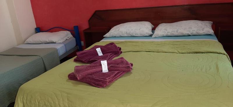 Residencial Noelia Hostel 푸에르토이과수 외부 사진